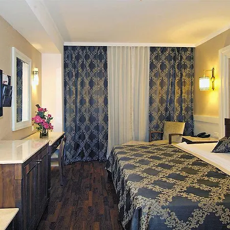 Resort Alba Queen