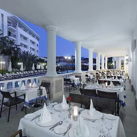 Resort Alba Queen