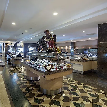 Resort Alba Queen Side