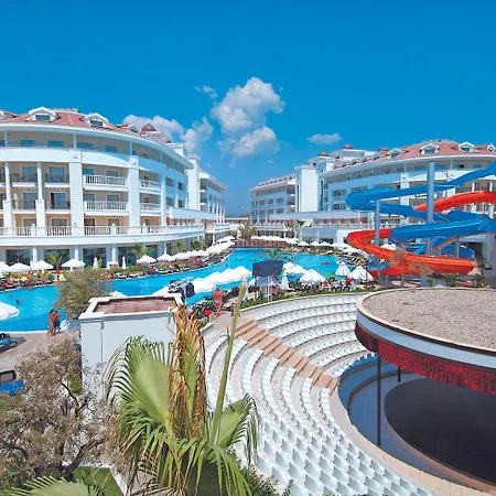 Alba Queen Resort 5*