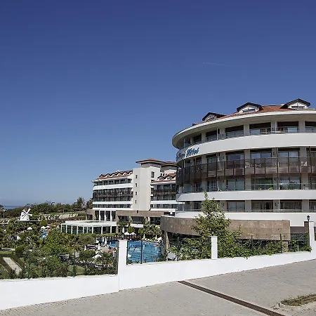 Resort Alba Queen
