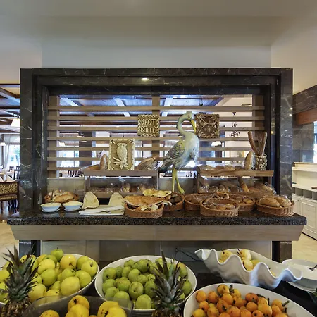 Alba Queen Resort 5*