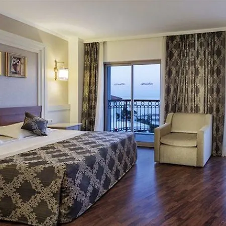 Resort Alba Queen 5*