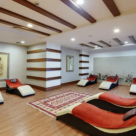 Resort Alba Queen 5*