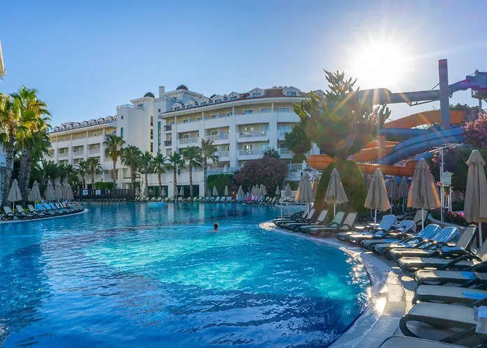 Alba Queen - Ultra Resort Side