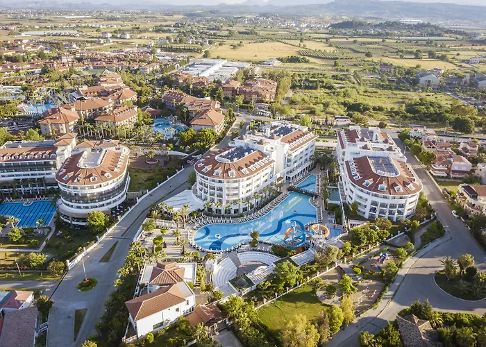 Resort Alba Queen - Ultra Side