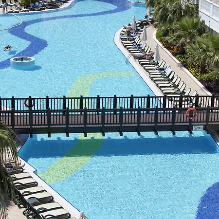 Alba Queen - Ultra Resort Side